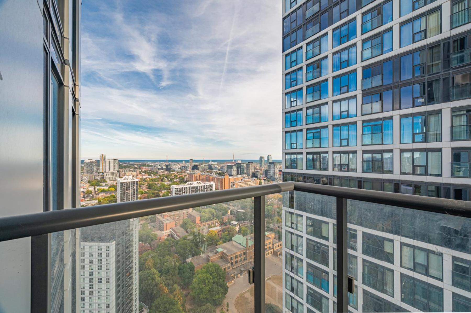 Toronto Garden Suites Eksteriør bilde